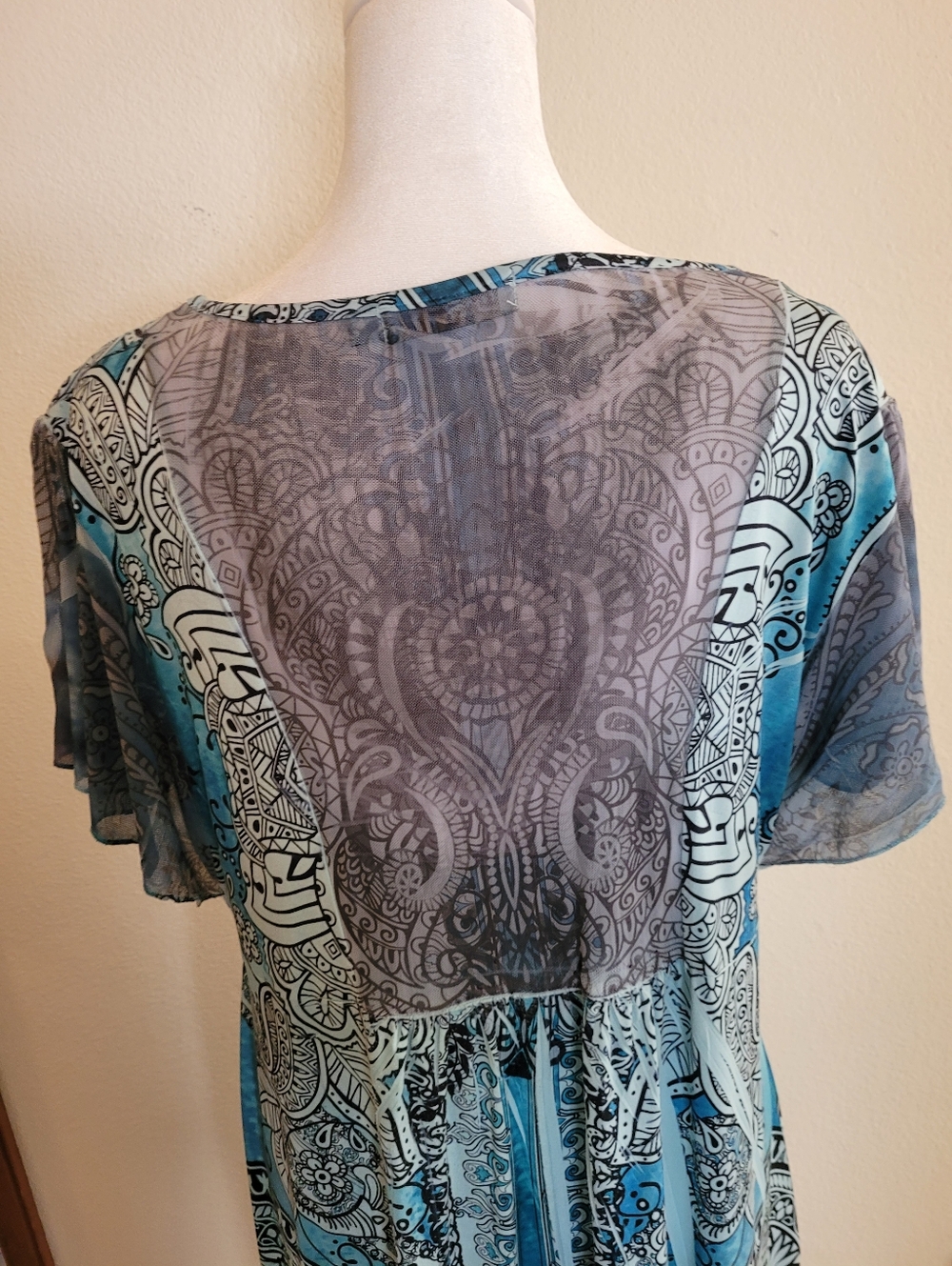 Sheer Paisley-Print Tunic Top in Teal and Gray